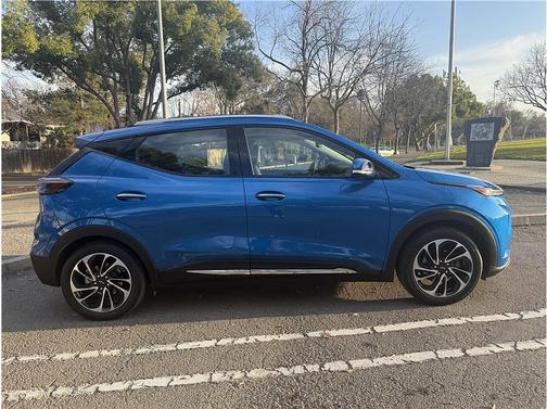 2022 Chevrolet Bolt EUV FWD Premier