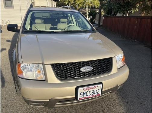 2005 Ford Freestyle SE