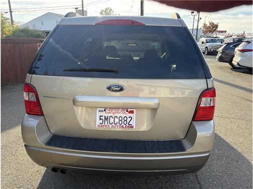 2005 Ford Freestyle SE