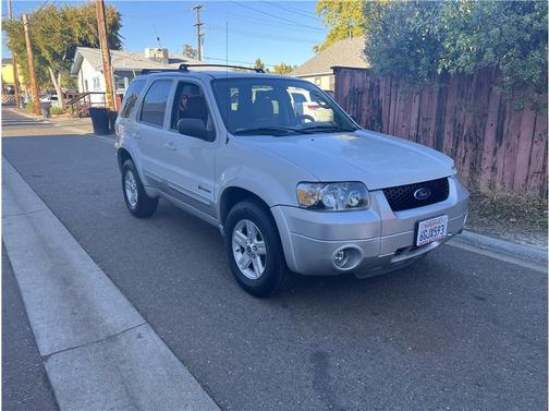 2005 Ford Escape Hybrid Base