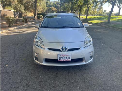 2010 Toyota Prius III