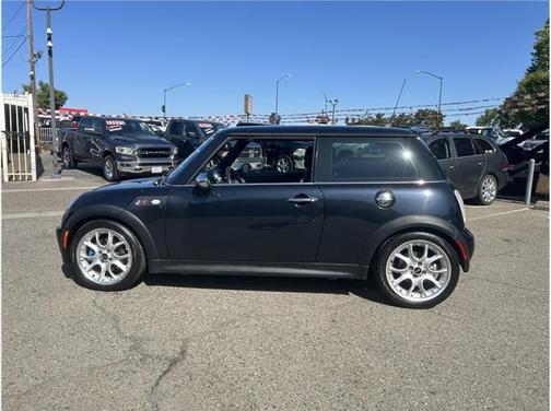 2006 MINI Cooper S Base