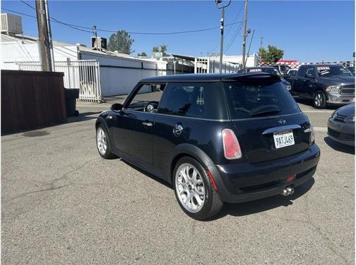 2006 MINI Cooper S Base