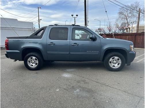 2011 Chevrolet Avalanche 1500 LS