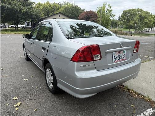 Silver 2005 Honda Civic VP
