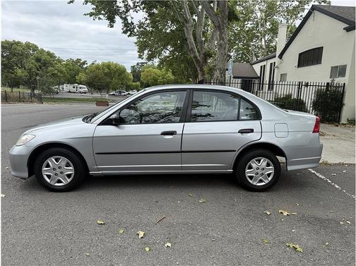 Silver 2005 Honda Civic VP