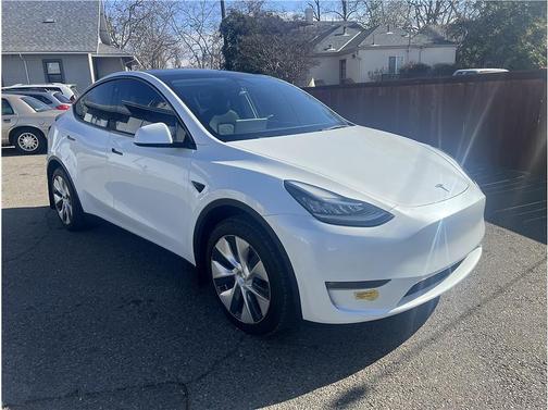 2021 Tesla Model Y Long Range Dual Motor All-Wheel Drive