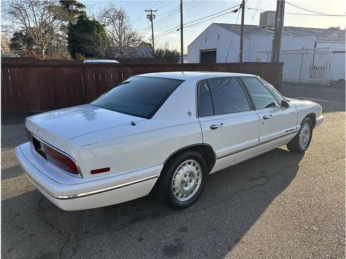 1996 Buick Park Avenue Sedan