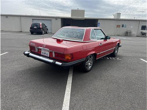 1986 Mercedes-Benz 560 560SL