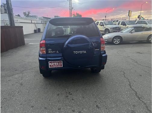 2003 Toyota RAV4 Base