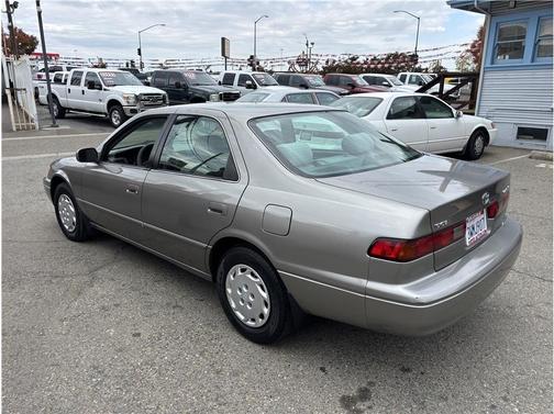 1997 Toyota Camry LE