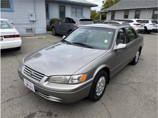 1997 Toyota Camry LE