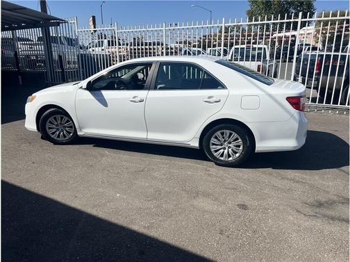 2014 Toyota Camry LE