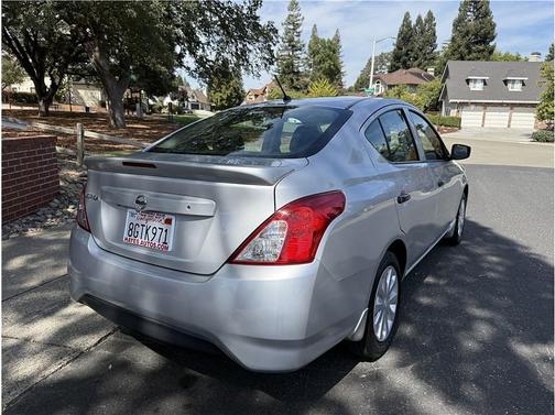Silver 2019 Nissan Versa 1.6 S+