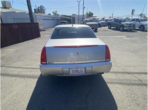 2006 Cadillac DTS Base