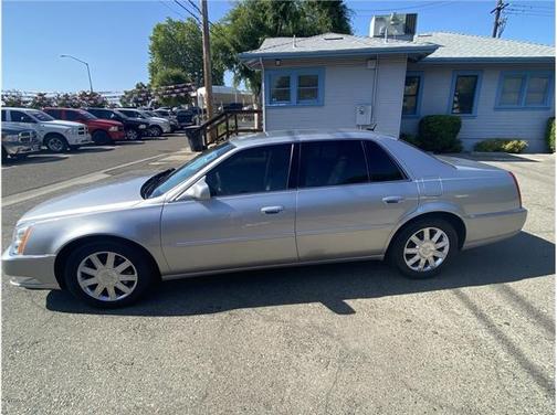2006 Cadillac DTS Base