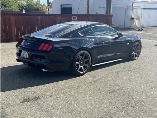 2017 Ford Mustang GT