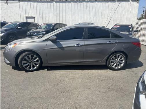 2012 Hyundai SONATA SE