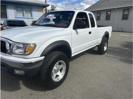 2004 Toyota Tacoma Xtracab