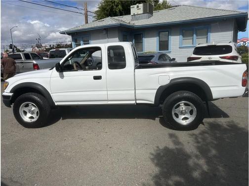 2004 Toyota Tacoma Xtracab