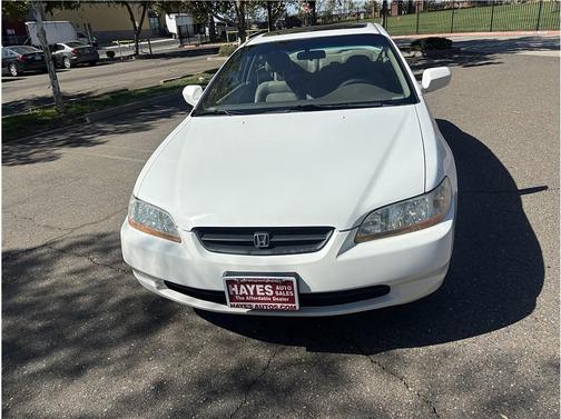 White 2000 Honda Accord EX V6
