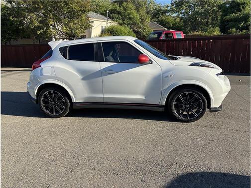 White 2013 Nissan Juke NISMO