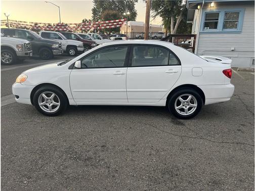 2006 Toyota Corolla LE