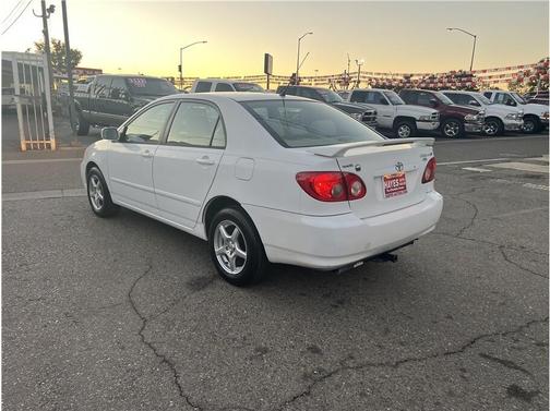 2006 Toyota Corolla LE
