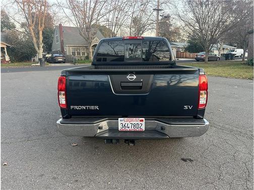 2016 Nissan Frontier SV