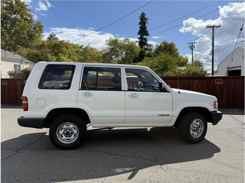 1994 Isuzu Trooper S Sport Utility