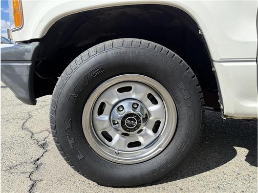 1994 Isuzu Trooper S Sport Utility
