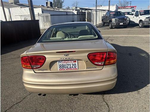 2001 Oldsmobile Alero GL1