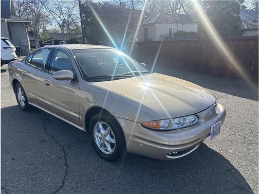 2001 Oldsmobile Alero GL1