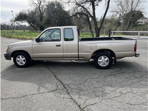 1998 Toyota Tacoma Base