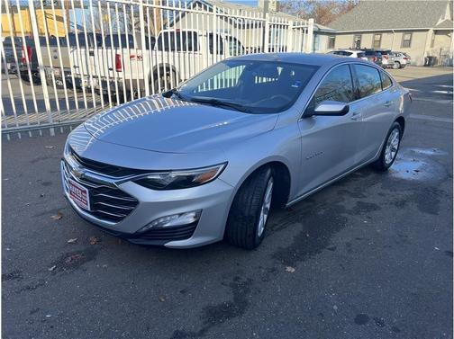 2022 Chevrolet Malibu FWD LT