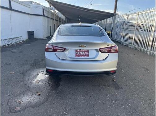 2022 Chevrolet Malibu FWD LT