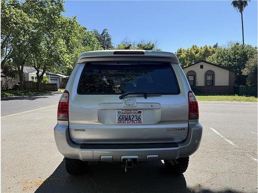 Silver 2006 Toyota 4Runner Sport