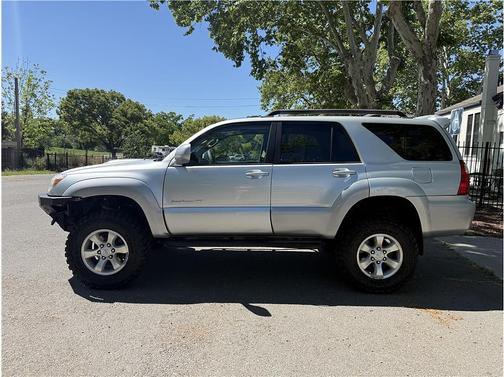 Silver 2006 Toyota 4Runner Sport