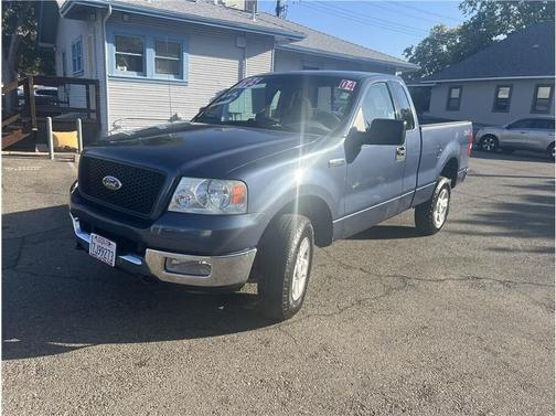 2004 Ford F-150 XLT