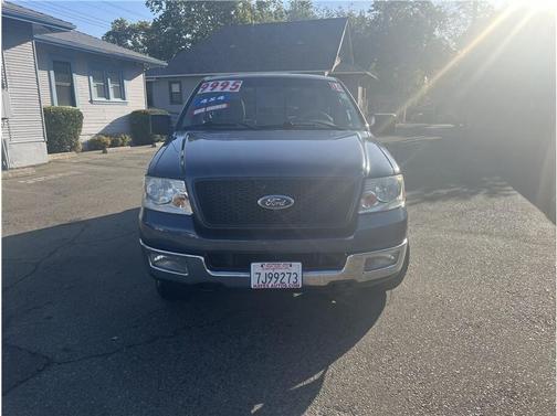 2004 Ford F-150 XLT