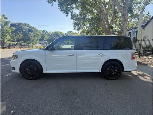 White 2019 Ford Flex SEL