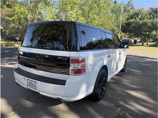 White 2019 Ford Flex SEL
