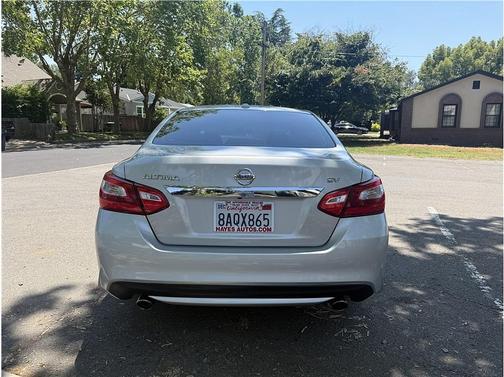 Silver 2017 Nissan Altima 2.5 SV