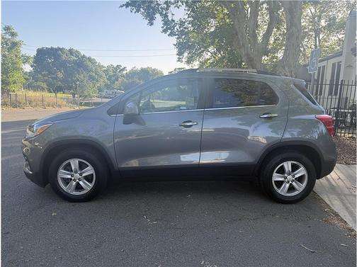Gray 2019 Chevrolet Trax LT