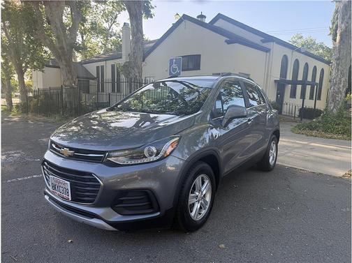 Gray 2019 Chevrolet Trax LT