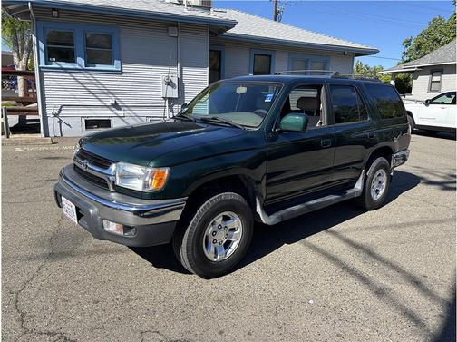 2002 Toyota 4Runner SR5