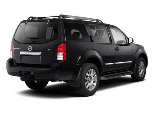 Black 2010 Nissan Pathfinder SE