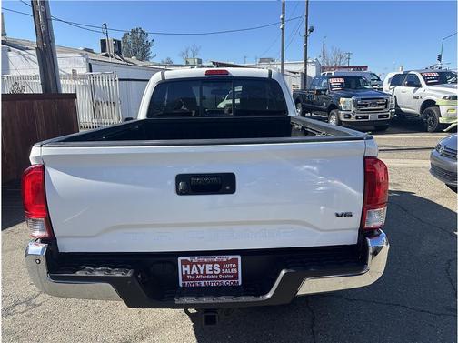 2017 Toyota Tacoma SR5
