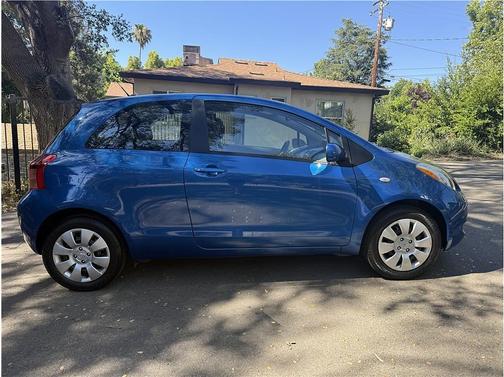 Blue 2008 Toyota Yaris Base