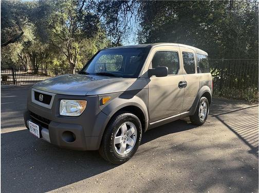 Gray 2004 Honda Element EX